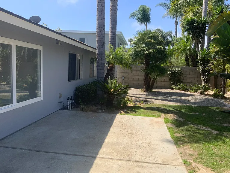 20391 Camfield Ln — Photo 17