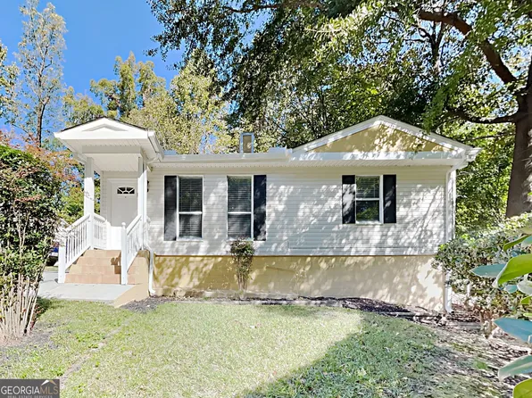 5779 Hillside Dr, Doraville, GA 30340