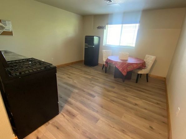 323 Maroon Ct #BASEMENT