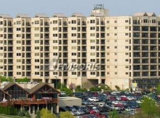 1 Riverpointe Plz #719, Jeffersonville, KY 47130