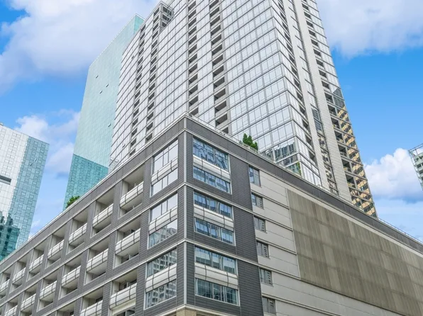 240 E Illinois St APT 604, Chicago, IL 60611
