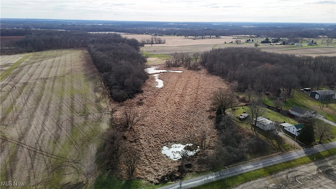 Jones Rd photo 1