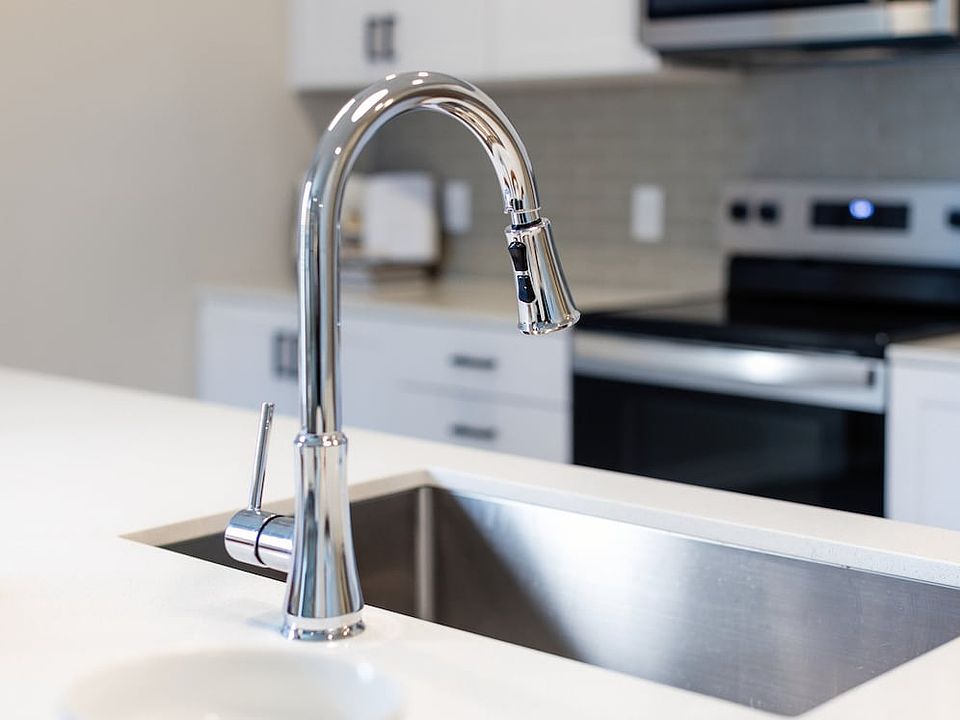 Kitchen with upgraded finishes and fixtures
