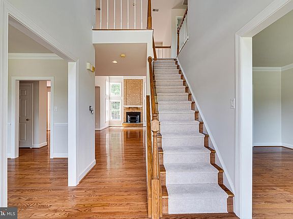 4th image of 1936 Lord Fairfax Rd