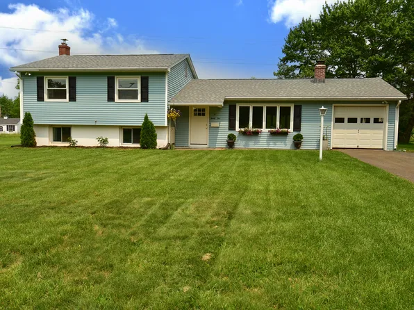 21 Craigmore Road, Bloomfield, CT 06002