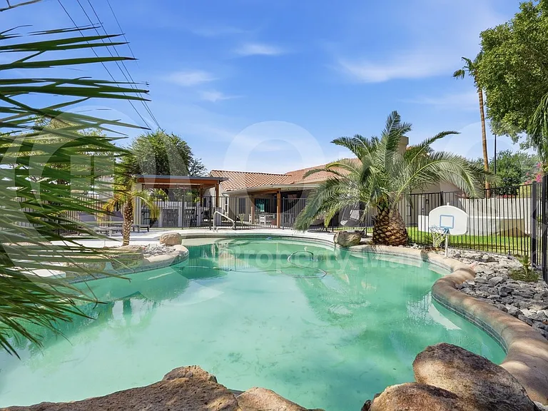 401 S Tiago Dr — Photo 64