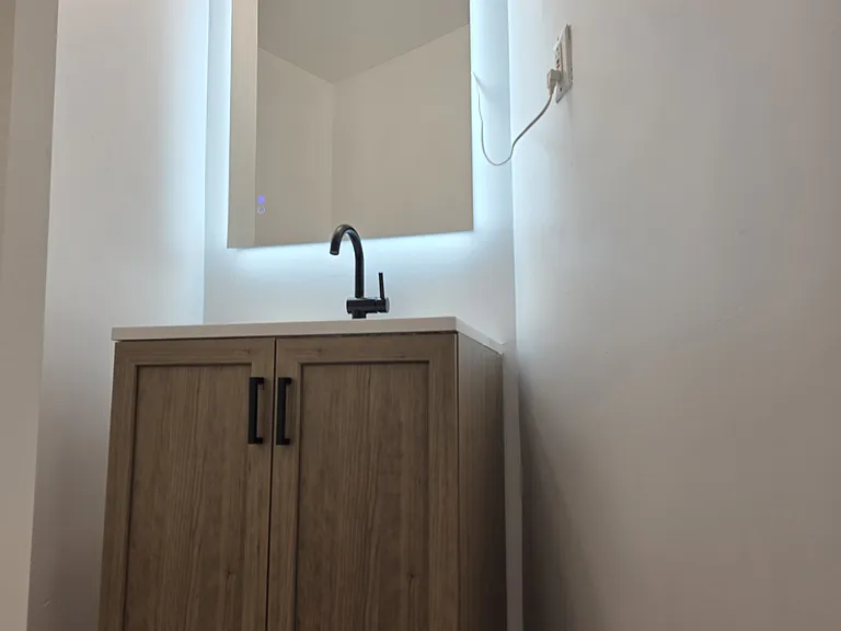 348 S 16th St #3F — Photo 9