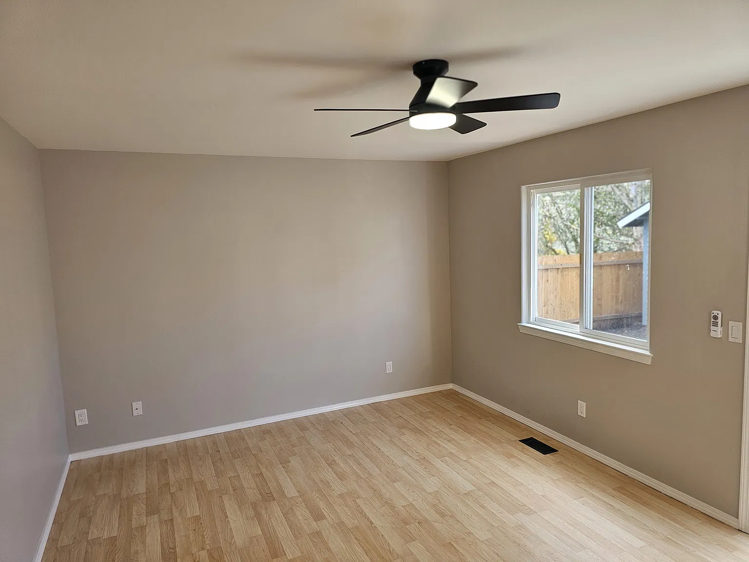 3 bed, 2.5 bath, 1598 sqft, $2,850 — Photo 4