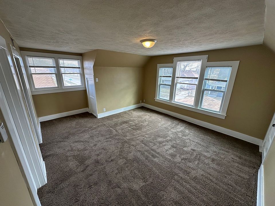 1st image of 2906 Avenue B