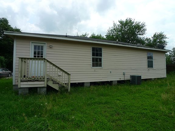 2nd image of 124 Menke St