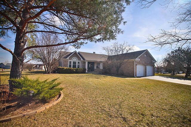 1st image of 568 Eastwick Ln