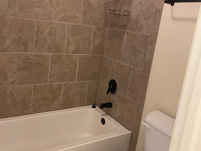 702 Tuxworth Cir — Photo 5