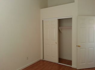 18721 Saticoy St, Reseda, CA 91335