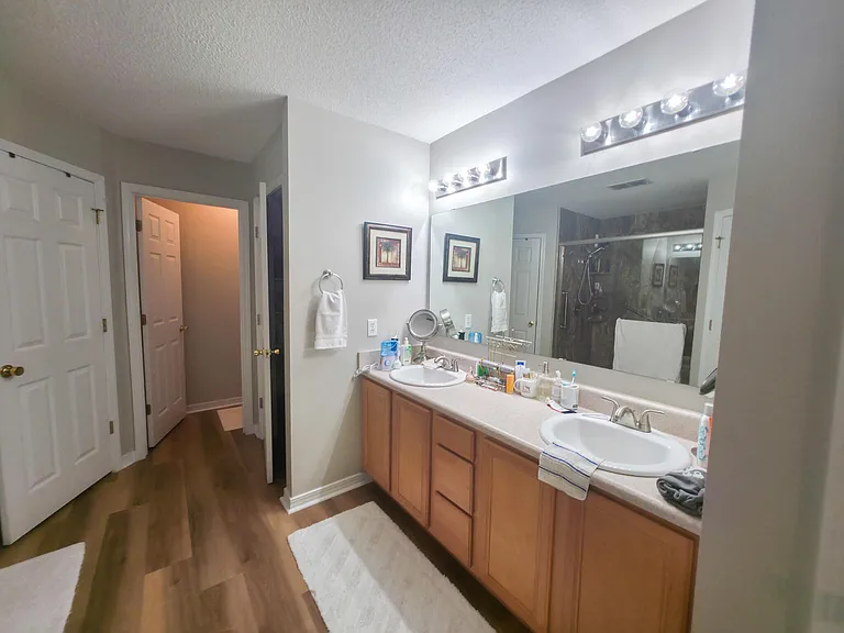 7399 Broadmoor St — Photo 14