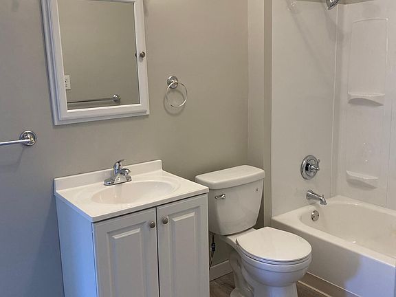 3rd image of 4317 Brooklyn Ave