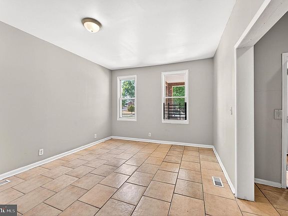 2nd image of 1725 Gwynns Falls Pkwy
