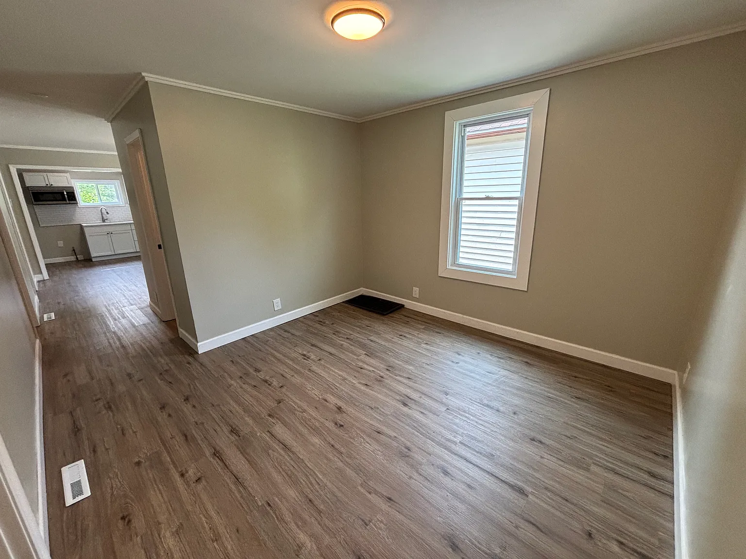 3 bed, 1672 sqft, $1,550 — Photo 4