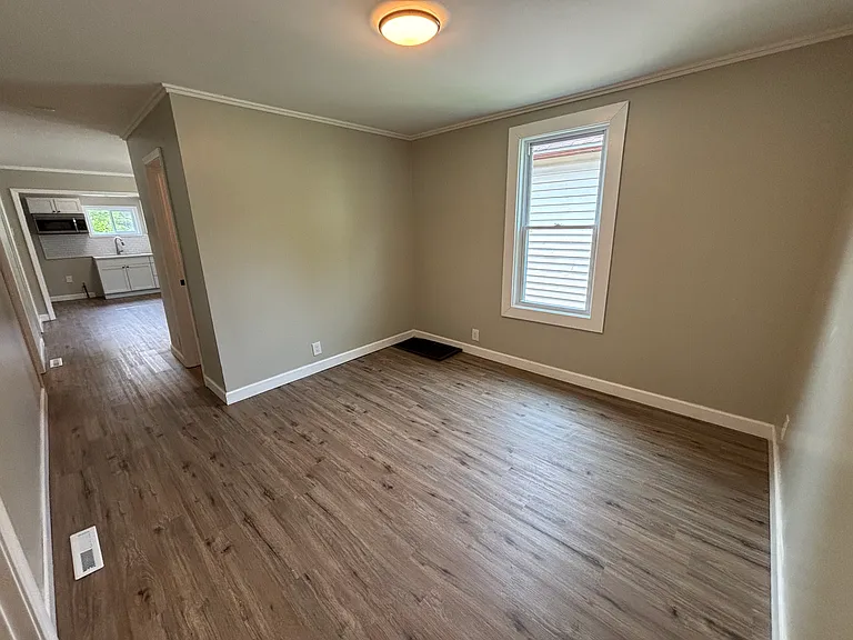 1238 Sherman St — Photo 4