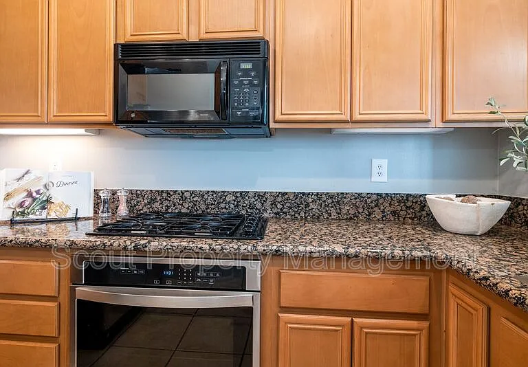 29184 Portland Ct — Photo 24