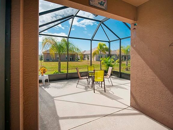 5th image of 528 N Valencia Cir SW
