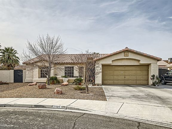 2nd image of 2505 Tanbark Ct