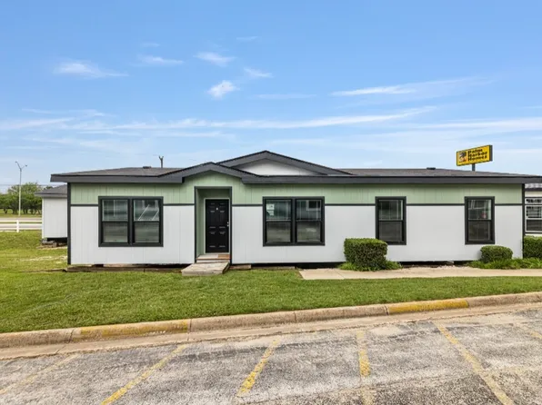 The Homeland 52 Plan, Piney Woods