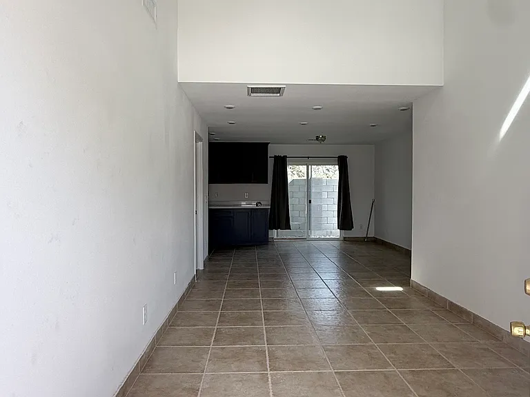 1325 W North Ln #A — Photo 6