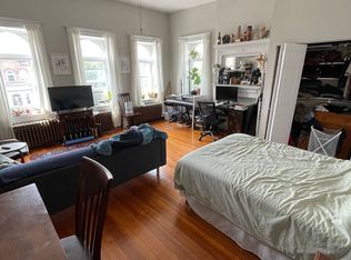 2845 North Calvert Street, Baltimore, MD 21218