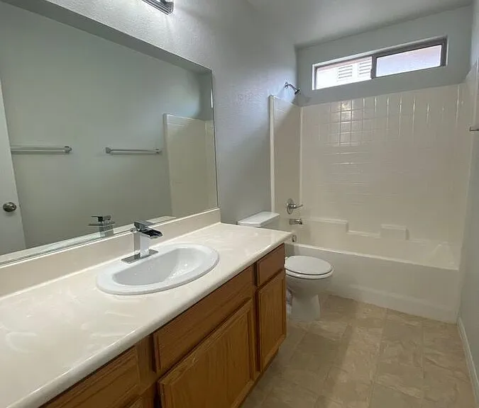 1922 Silver Crest Ct — Photo 20