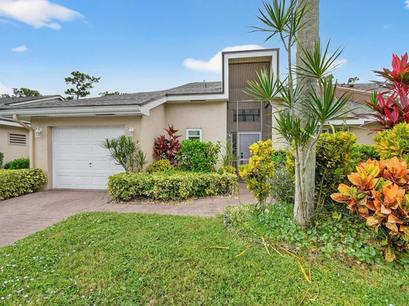6869 Fountains Circle #6869, Lake Worth, FL 33467