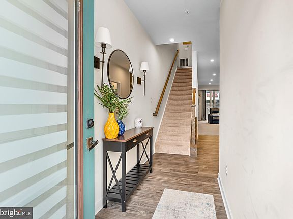 2nd image of 644 Chalcedony Lane Gln