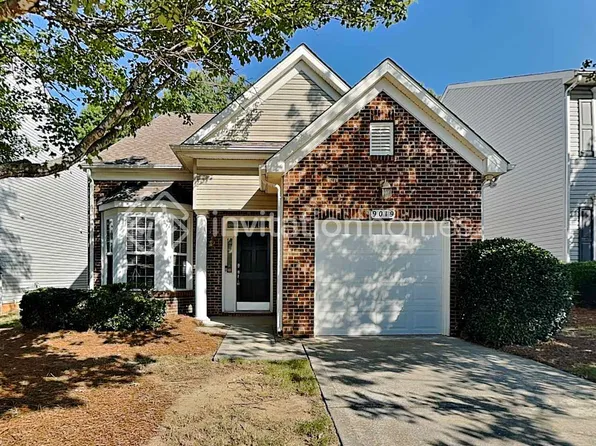 9019 Holland Park Ln, Charlotte, NC 28277