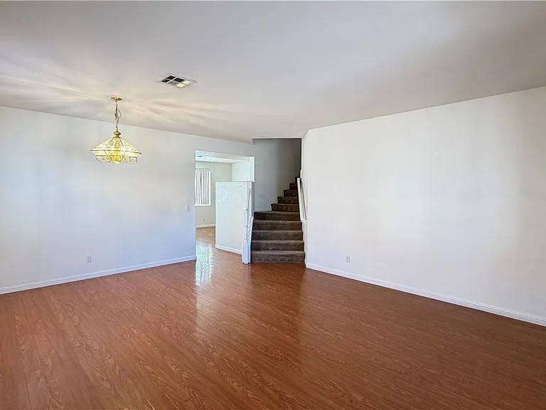 6052 S Pioneer Way — Photo 5
