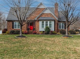 606 Driftwood Dr, Gibsonville, NC 27249