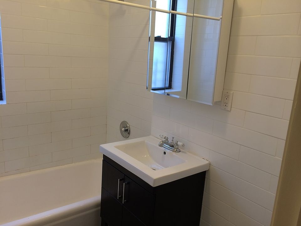 2nd image of 199 Linden Blvd APT A14