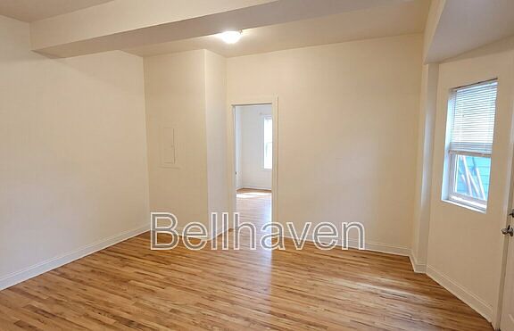 3rd image of 624 W Fort St #101