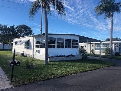 1st image of 422 Cervina Dr