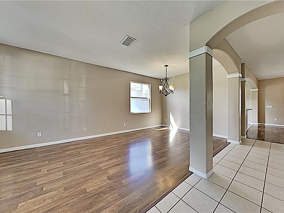 2nd image of 310 Rob Roy Dr