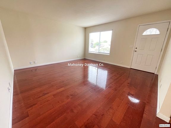 2nd image of 1135 Saint Vincent Ct