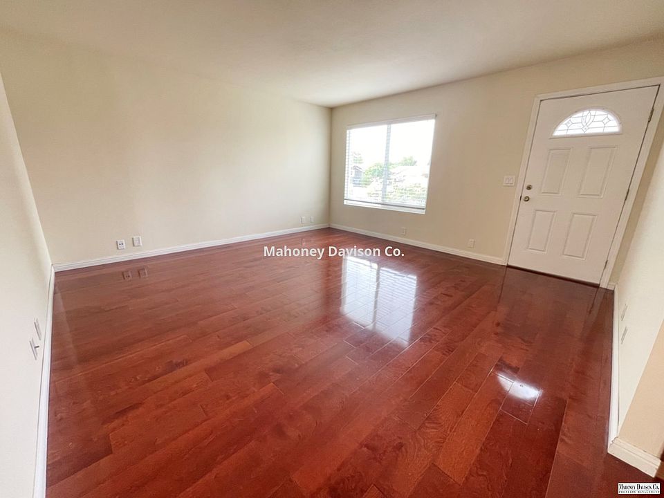 1st image of 1135 Vincent Ct