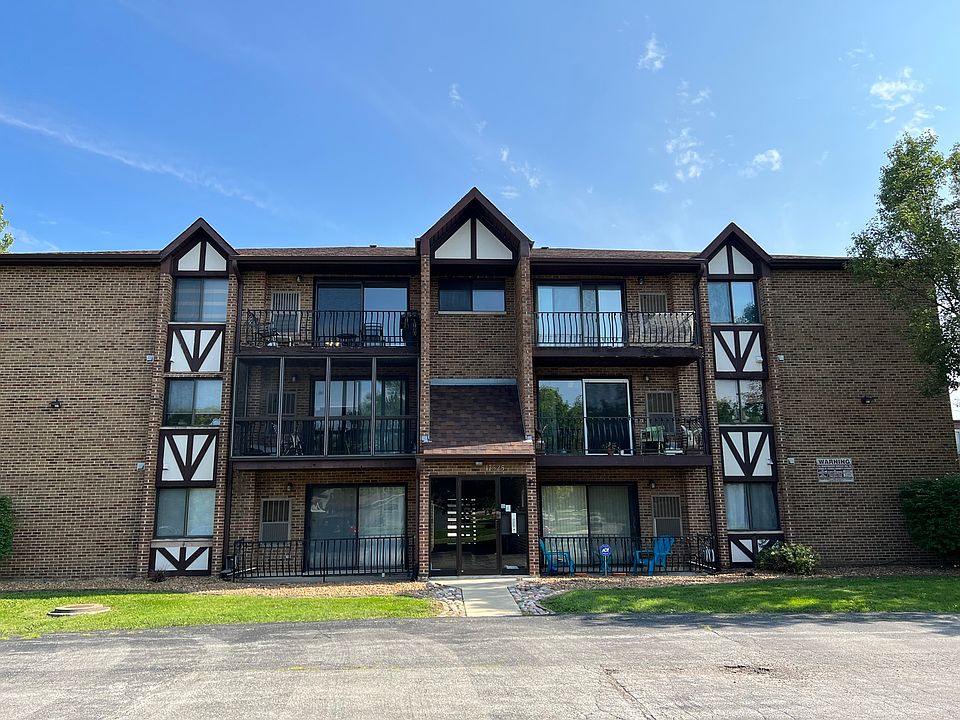 1st image of 17525 71st Ct APT 3B