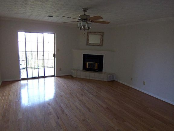 2nd image of 970 Sidney Marcus Blvd NE