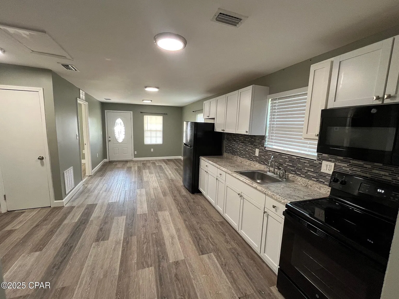 2 bed, 851 sqft, $1,500 — Photo 3