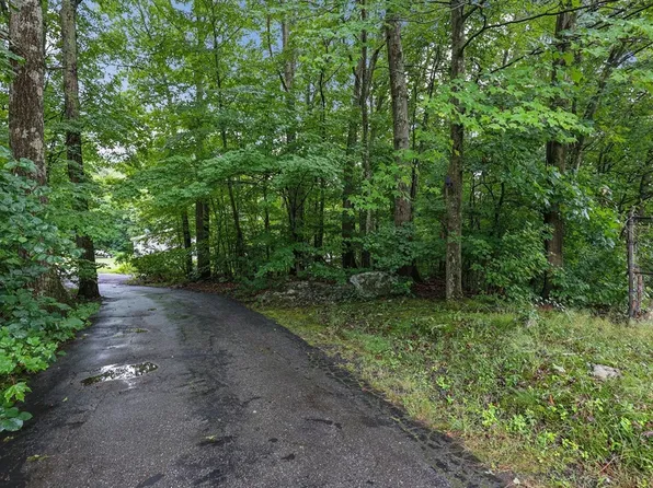 9 Beckland St, Worcester, MA 01607