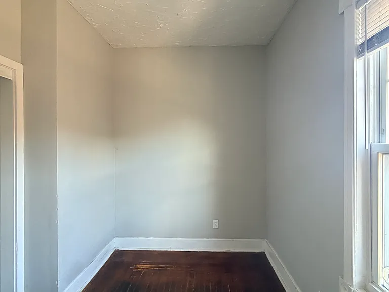 1226 Whalley Ave #B — Photo 15