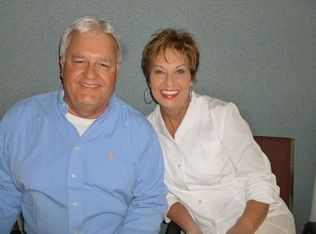 105 N Main St, Byrdstown, TN 38549