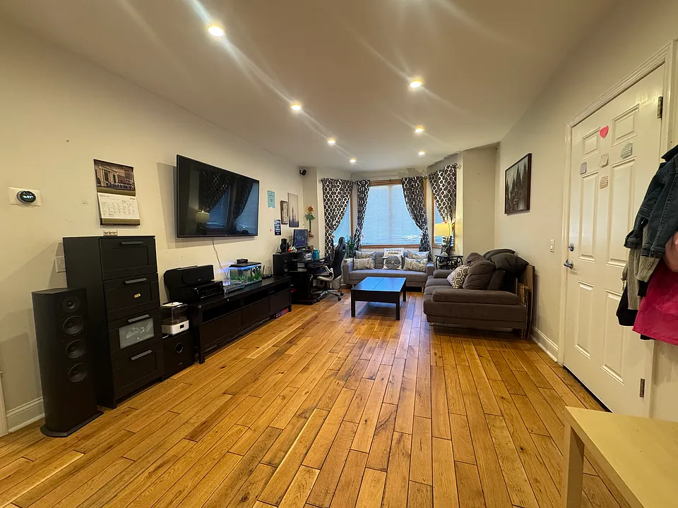 105 Mersereau Ave #H