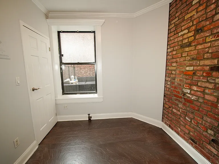432 E 13th St #R-7 — Photo 8