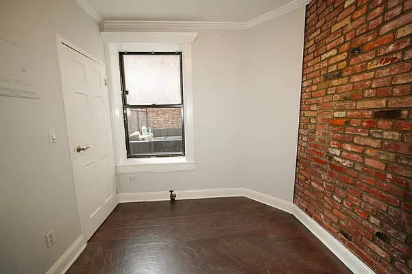 Bedroom, photo 2