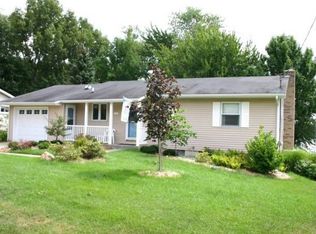 10018 Ten Mile Rd NE, Rockford, MI 49341